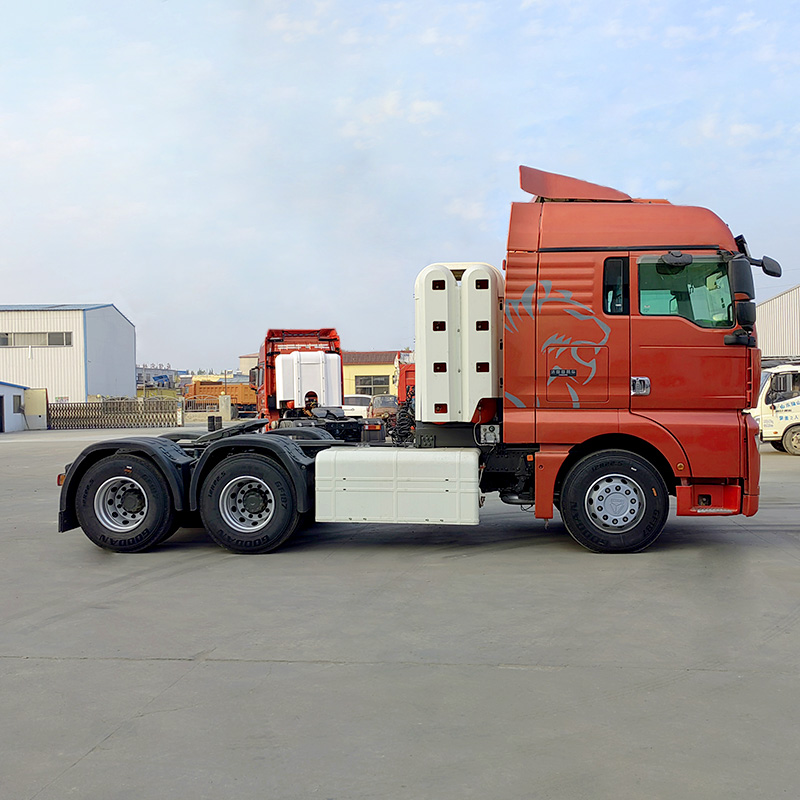 ຂາຍດ່ວນ 430hp 6x4 10 Wheels Sitrak CNG Tractor Truck in Uzbekistan