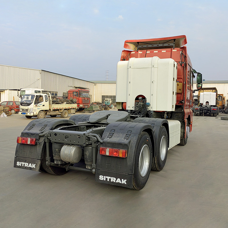 ຂາຍດ່ວນ 430hp 6x4 10 Wheels Sitrak CNG Tractor Truck in Uzbekistan