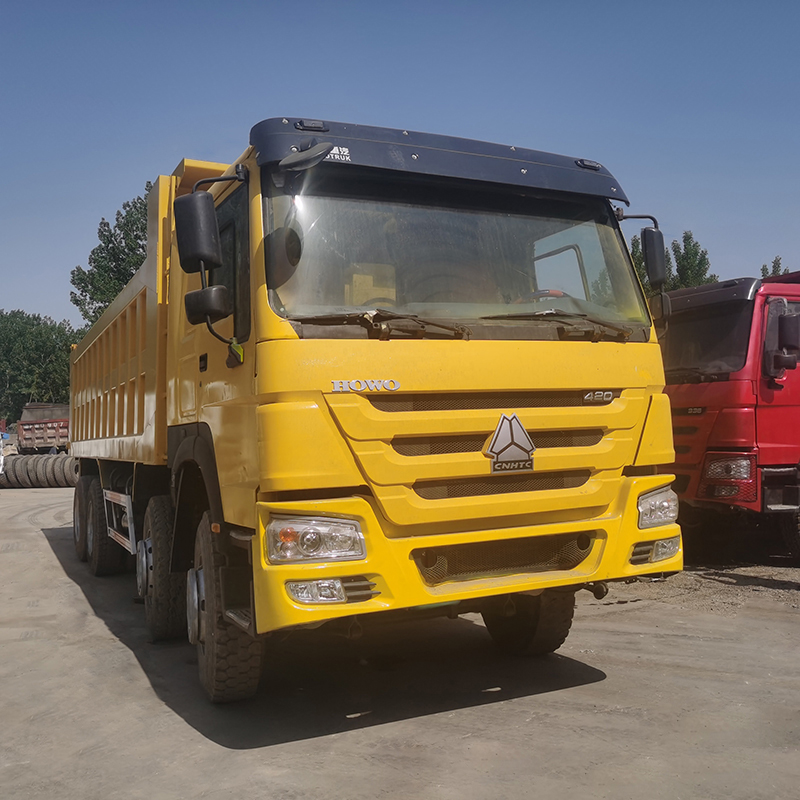 ສີເຫຼືອງ/ແດງ/ຂາວ Sinoturk Howo 8*4 12Wheels Diesel Euro2/3 HW76 Dump Truck for sale